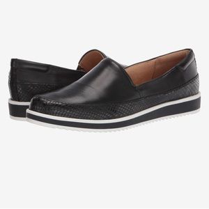 Naturalizer Beale Black and Faux Snakeskin Loafer Size 9